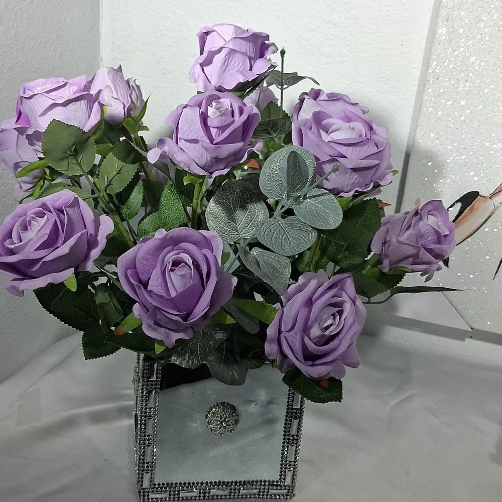 FLOWER BOUQUET WITH MIRROR CRYSTAL BASE